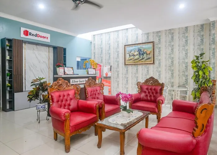 Reddoorz Near Hermes Place Polonia Medan