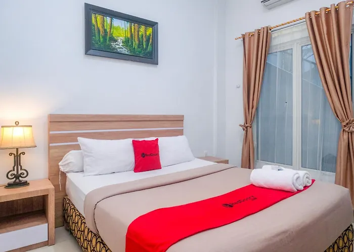 Reddoorz Near Hermes Place Polonia Medan