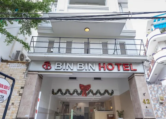 Bin Bin Hotel 5 - Near Lotte Mart D7 TP. Hồ Chí Minh