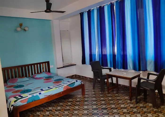 Blue Waves Guest House Calangute