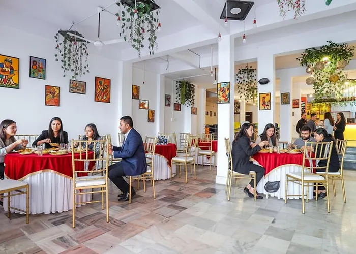 Fabhotel New Shanti Prayagraj