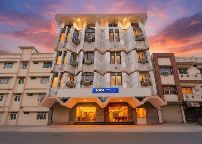Fabhotel New Shanti Prayagraj