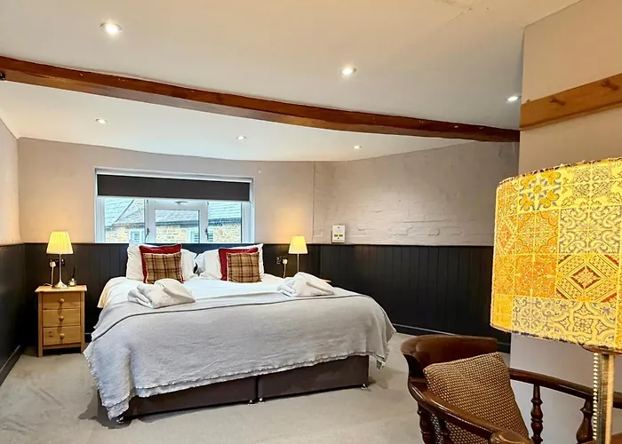 The Pear Tree Hotel Hook Norton
