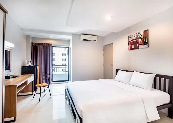 Aliz Hotel Nonthaburi