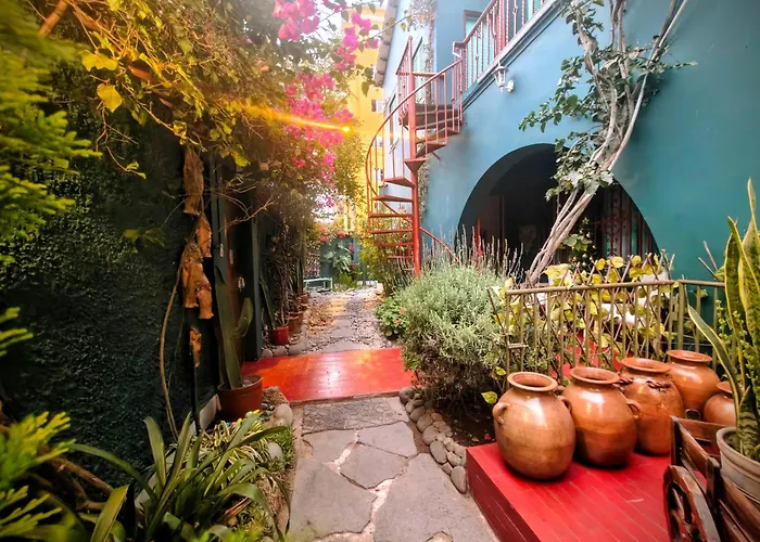 La Casona Azul Bed & Breakfast Lima