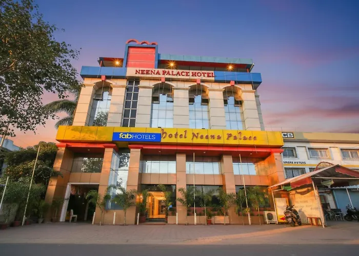 Fabhotel Neena Palace Bhopal