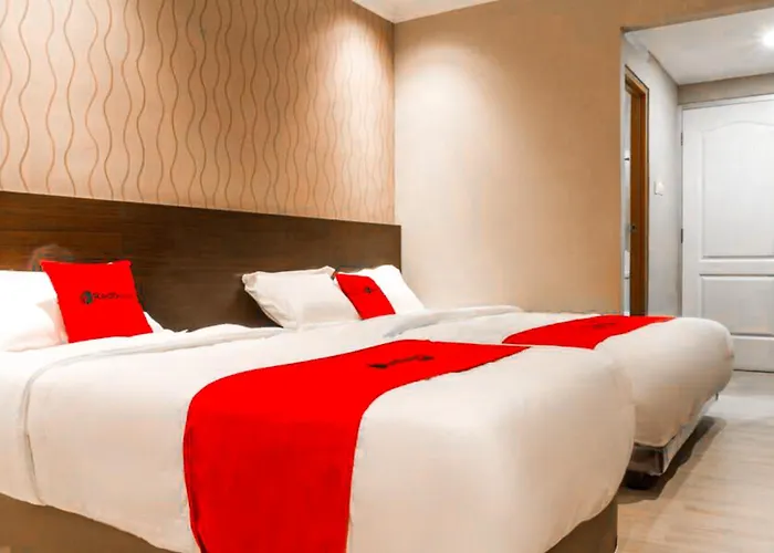 Reddoorz Plus @ Dipatiukur Bandung