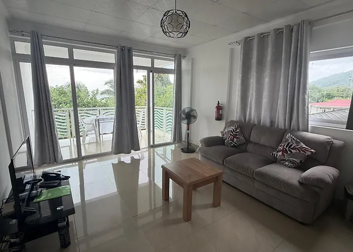 Diamond Plaza Hotel Grand Anse 