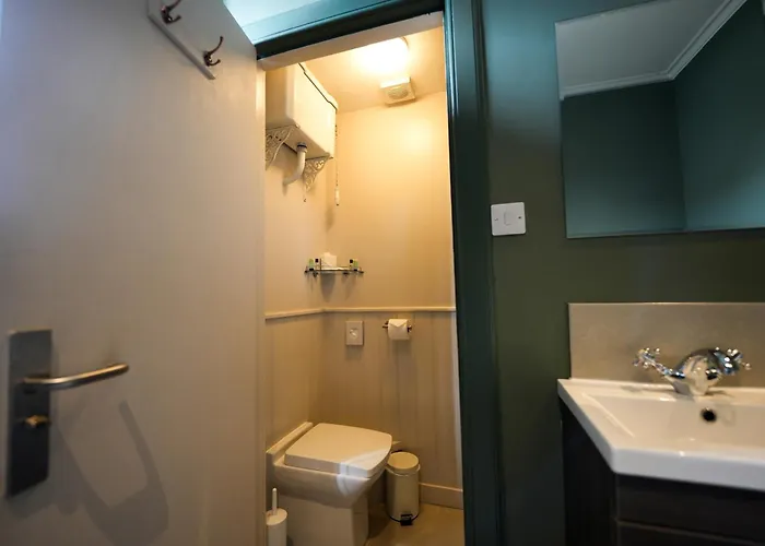 The Whisky Vaults Hotel Oban