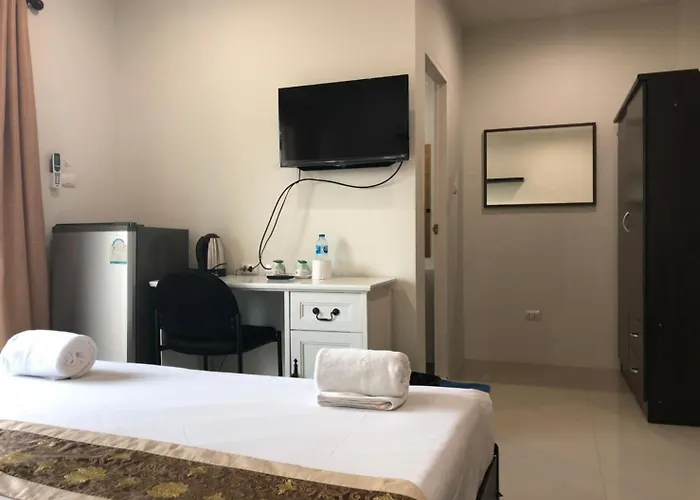 Khao Oat Airport Hotel Nai Yang