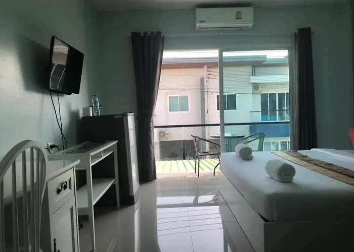 Khao Oat Airport Hotel Nai Yang