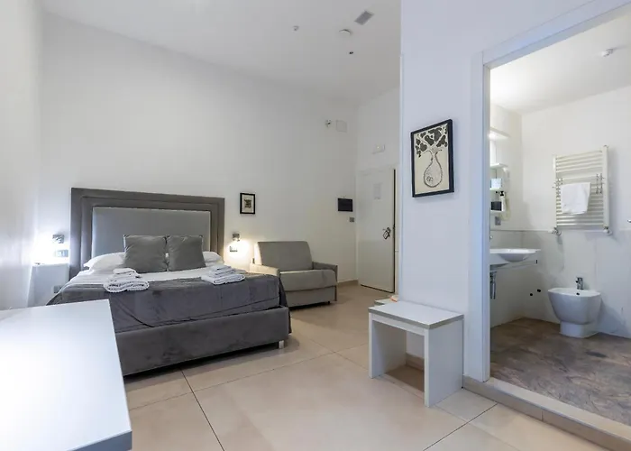 Il Tesoro Smart Suite & Spa Neapel