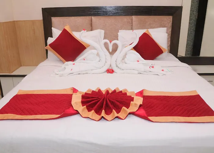 Hotel Shri Radha Nikunj - Opposite Prem Mandir Vrindāvan