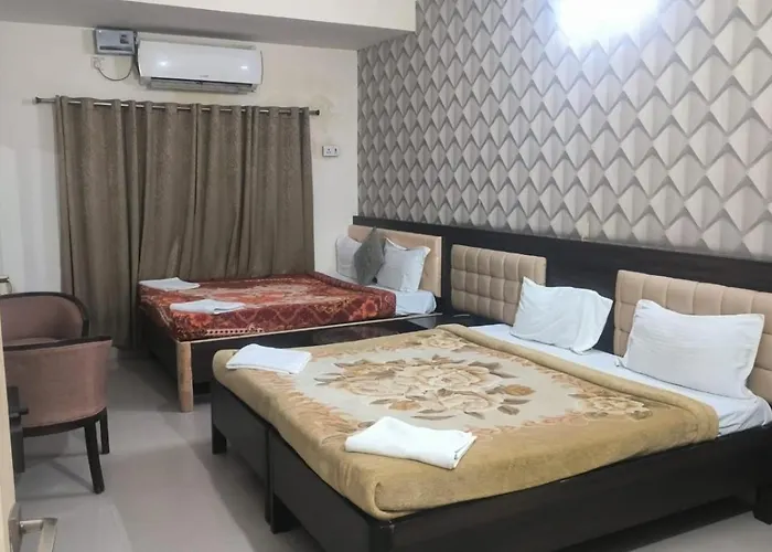 Ganga Darshanam Guesthouse At Dashashwamedh Ghat Varanasi