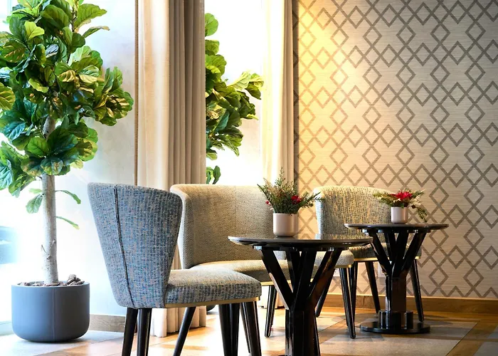 Catalonia Porto Hotel