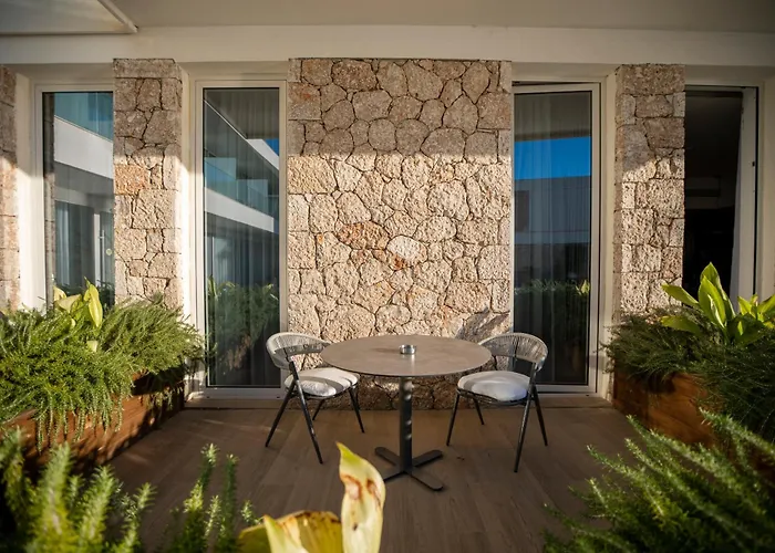 Empire Beach Resort Adults Only Dhërmi