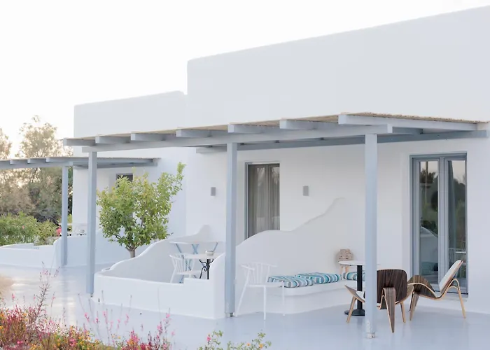 Crystal Mare Suites Naxos City