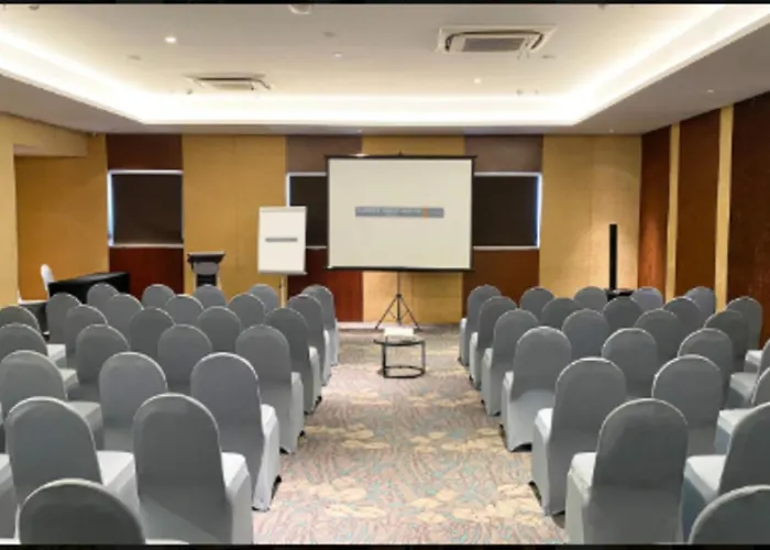Harper Wahid Hasyim Medan by ASTON Hotel