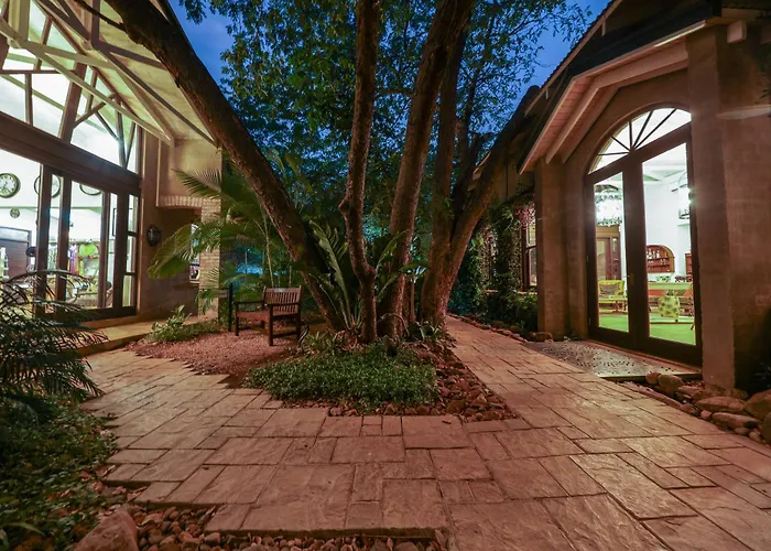 Mbano Manor Hotel Victoria Falls