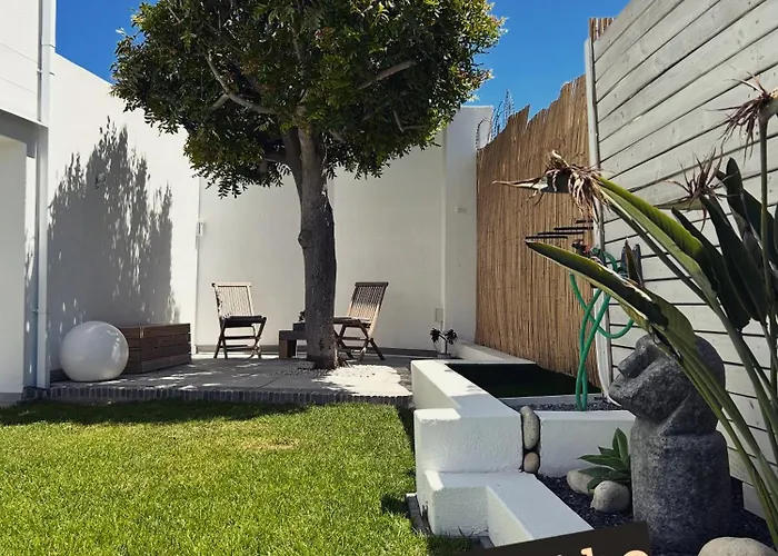 The Little Palm Bed & Breakfast Bloubergstrand