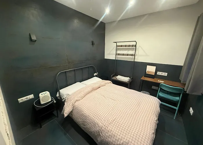 Practical Room: Barcelona-Fira-Airport L'Hospitalet de Llobregat