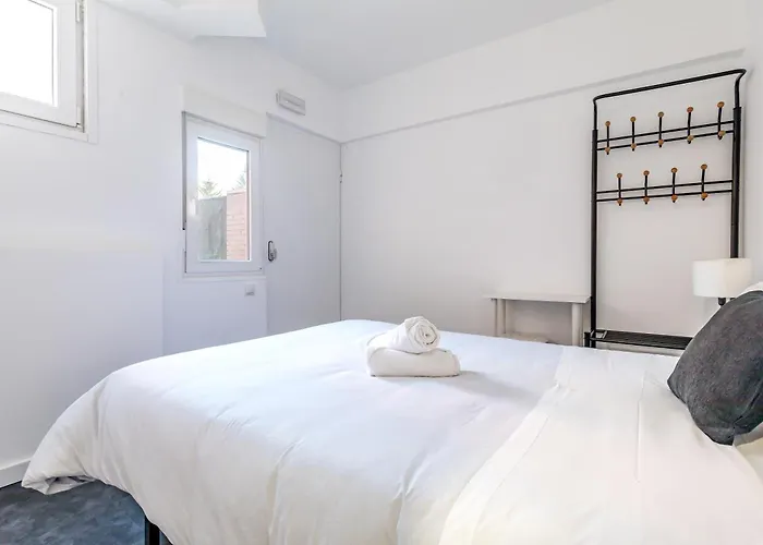Ayz Ulises - Auto Check-In Property Madrid