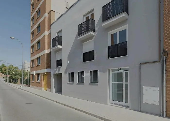 Ayz Villegas - Auto Check-In Property Madrid