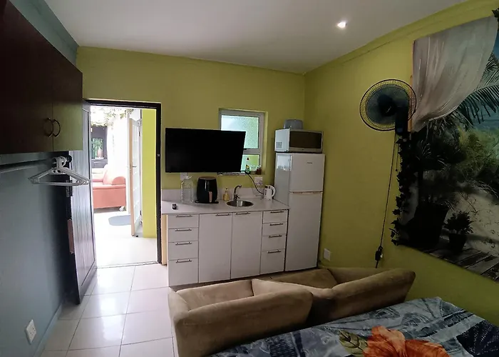 Gaia Hydro-Spa And Guest House Cape Town