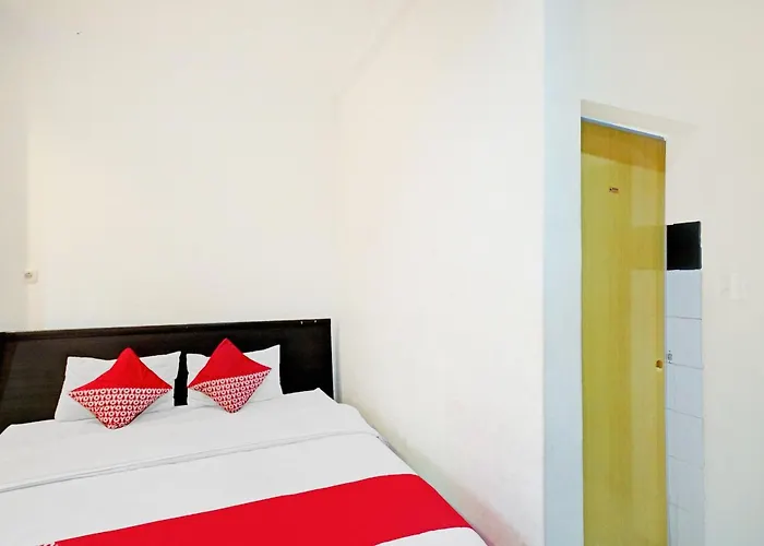 OYO 90450 Sentra Inn Medan