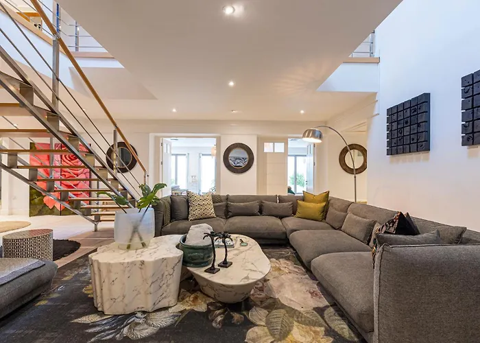 Clifton Yolo Spaces - Clifton Mansion Villa Cape Town