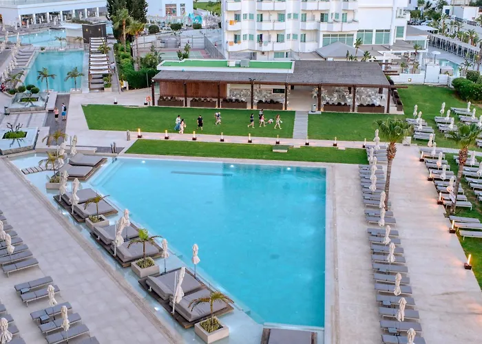 Chrysomare Beach Hotel & Resort Ayia Napa