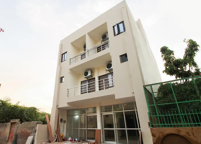Hotel O Krishna Cottage Vrindavan