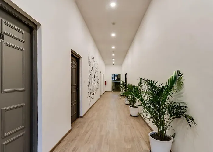 Super Townhouse Gandhi Hall Indore