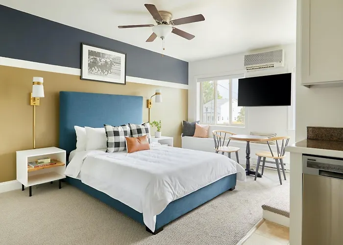 Kasa Del Ray Alexandria Aparthotel
