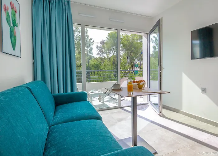 Sowell Hotels La Plage Saint-Raphael 