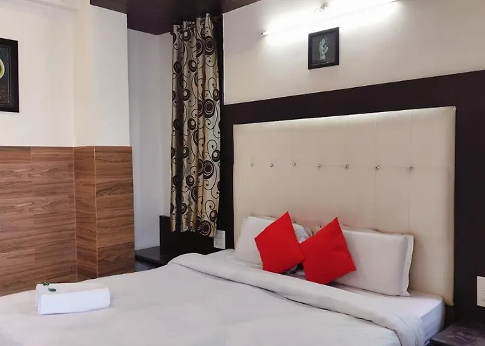 Mcleod Ganj Best Hotel Royal India #Cheapest Hotel #Mountain View# Near Dalai Lama Temple 100M Dharamshala