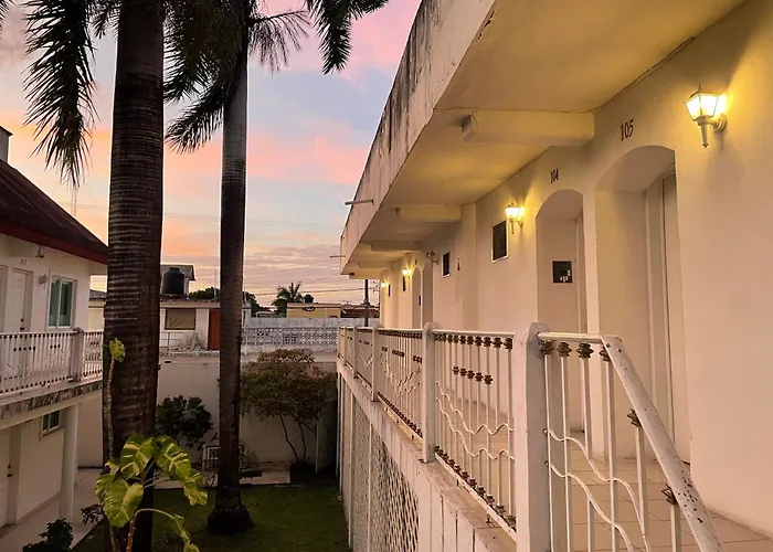 OYO Hotel Dos Mundos Cozumel