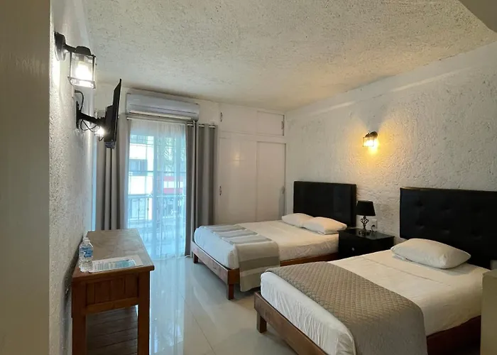 OYO Hotel Dos Mundos Cozumel