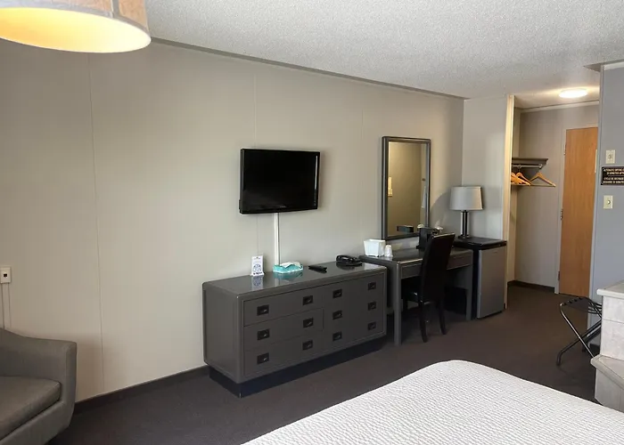 Companion Hotel Motel Hearst