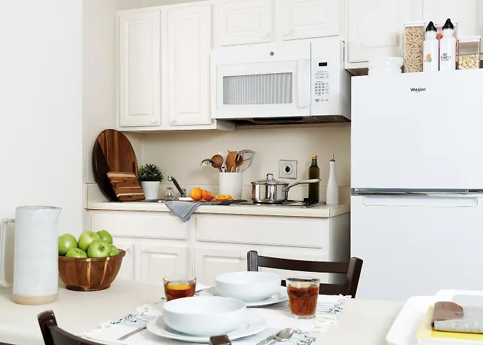 Intown Suites Extended Stay Chicago Il - Downers Grove