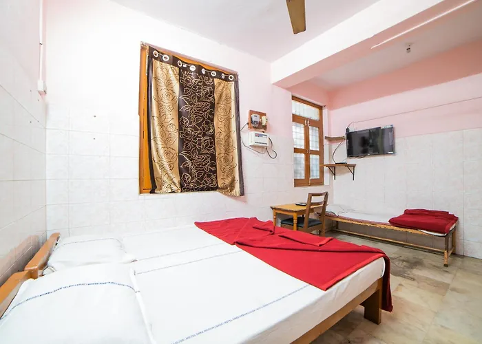 Hotel O Sree Radha Lodge Near Snow World Hyderabad