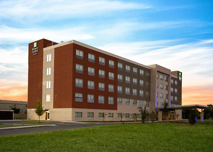 Holiday Inn Express & Suites Sanford - Lake Mary By Ihg