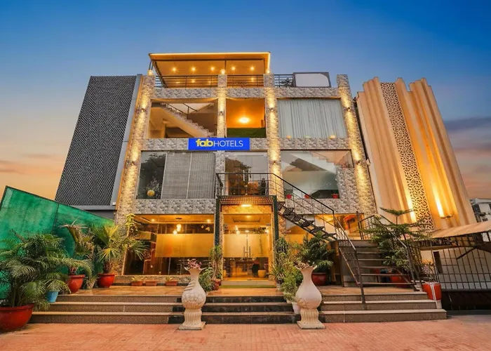 Fabhotel Golden Stone Ghaziabad