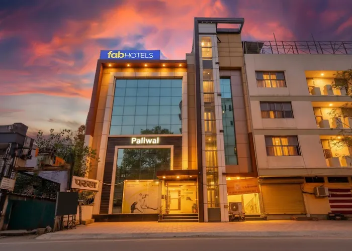 Via The Mall Inn Kanpur