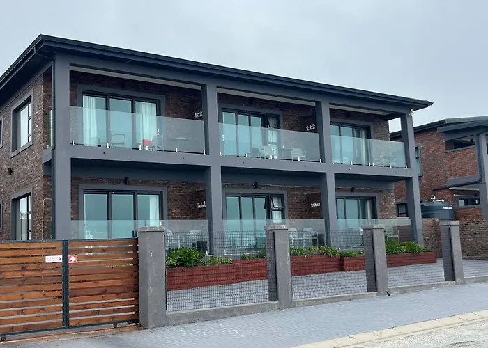 White Sands Self-Catering Units Wilderness