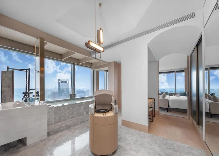 Grand Bay Hotel Chengdu