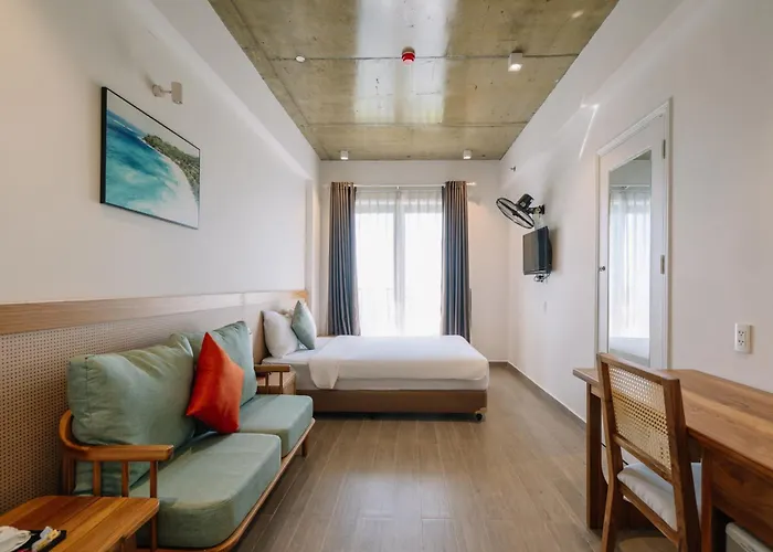 The Shine Hotel & Apartment Đà Nẵng