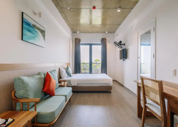 The Shine Hotel & Apartment Đà Nẵng