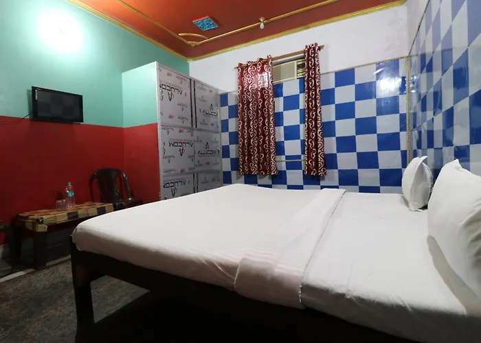 Capital O Honey Hotel Raipur 