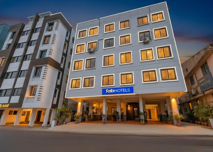 Fabhotel White House Pune